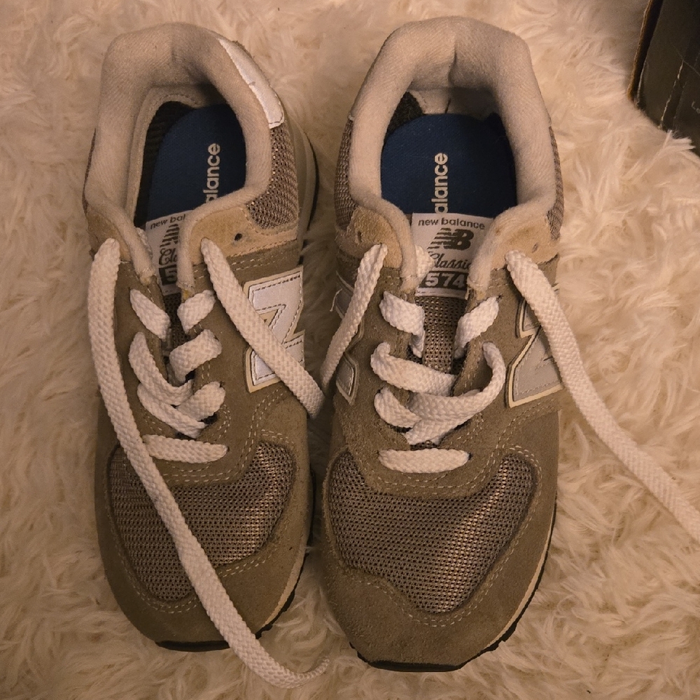 New Balance Classic 574 Kids Gray and White Sneakers